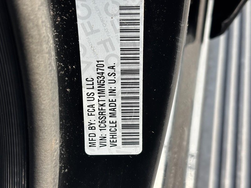 Ram 1500 Vehicle Full-screen Gallery Image 27