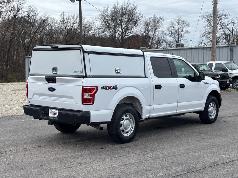 Ford F-150 Vehicle Full-screen Gallery Image 03