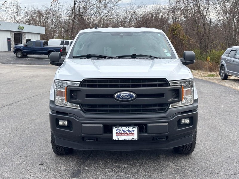 Ford F-150 Vehicle Full-screen Gallery Image 08