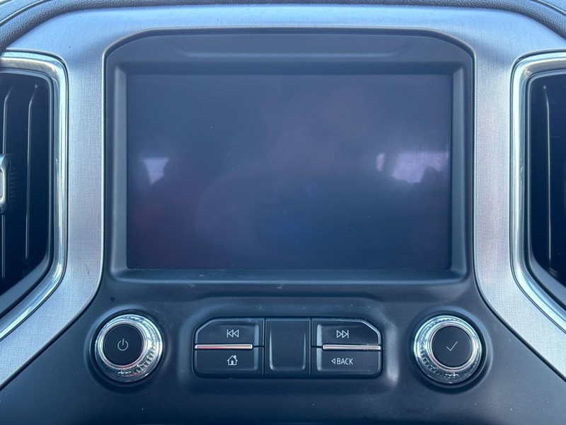 GMC Sierra 1500 Vehicle Full-screen Gallery Image 13