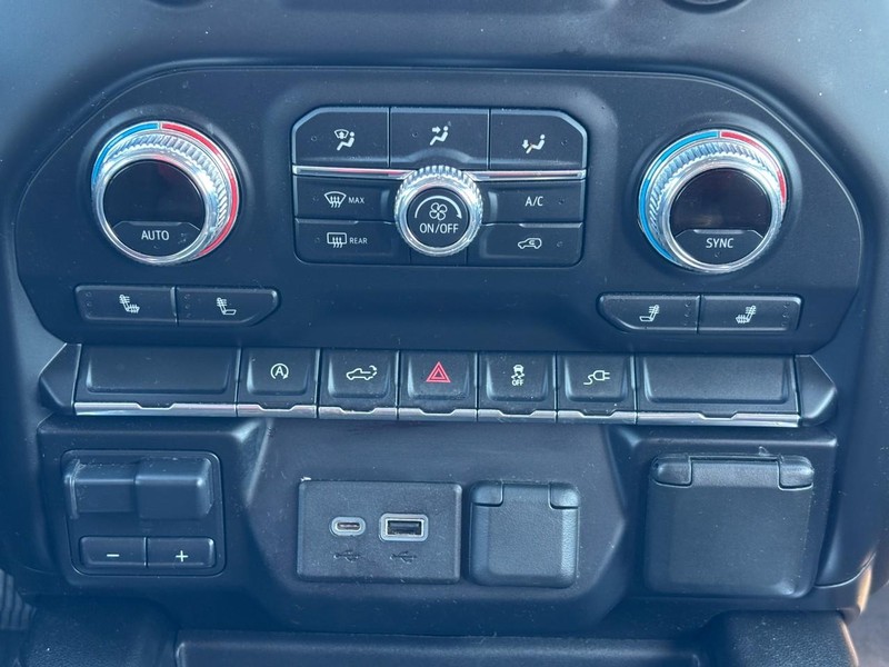 GMC Sierra 1500 Vehicle Full-screen Gallery Image 14