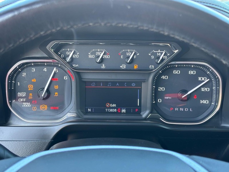 GMC Sierra 1500 Vehicle Full-screen Gallery Image 19