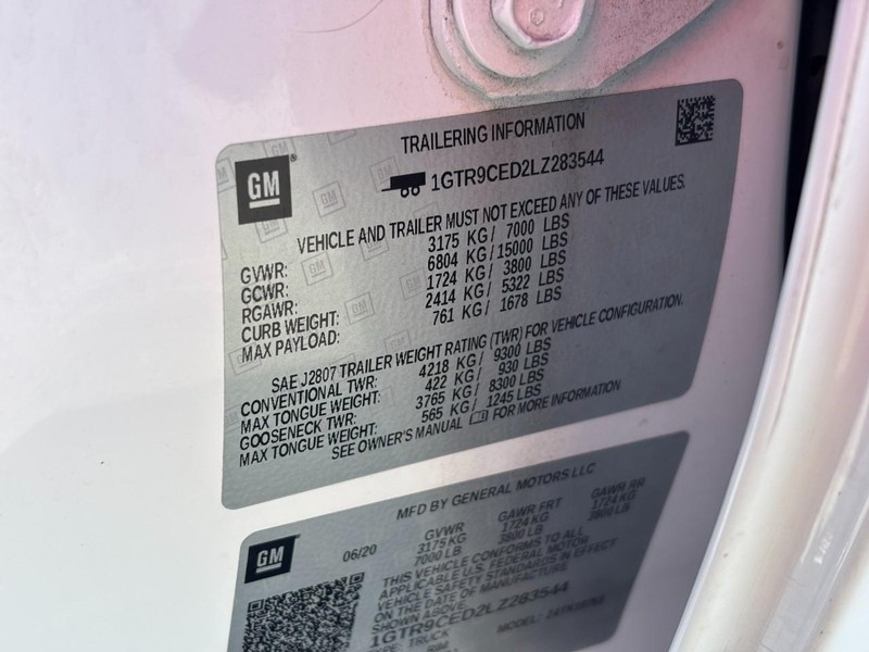 GMC Sierra 1500 Vehicle Full-screen Gallery Image 26