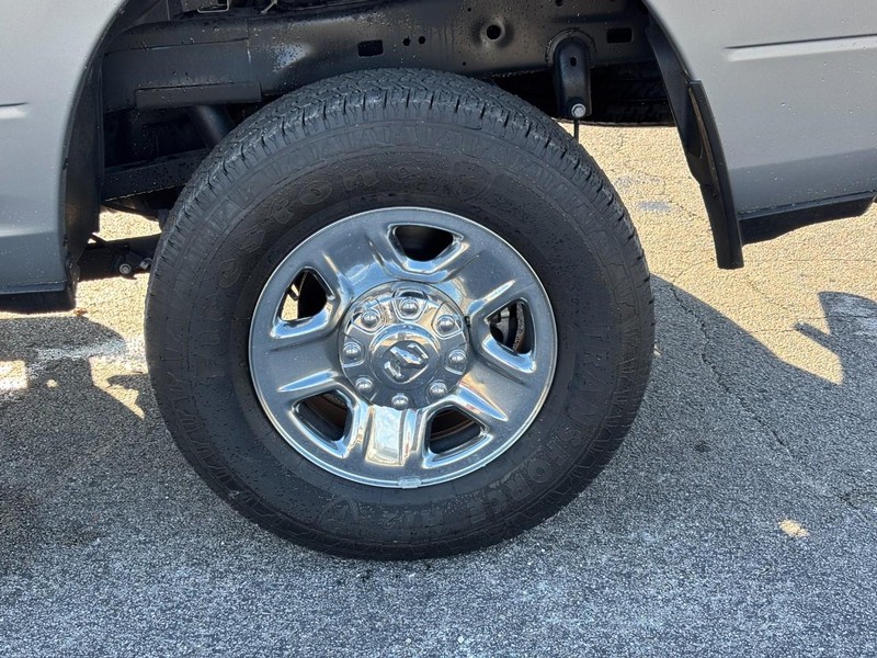 Ram 2500 Vehicle Full-screen Gallery Image 07