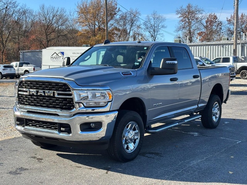 Ram 2500 Vehicle Full-screen Gallery Image 08