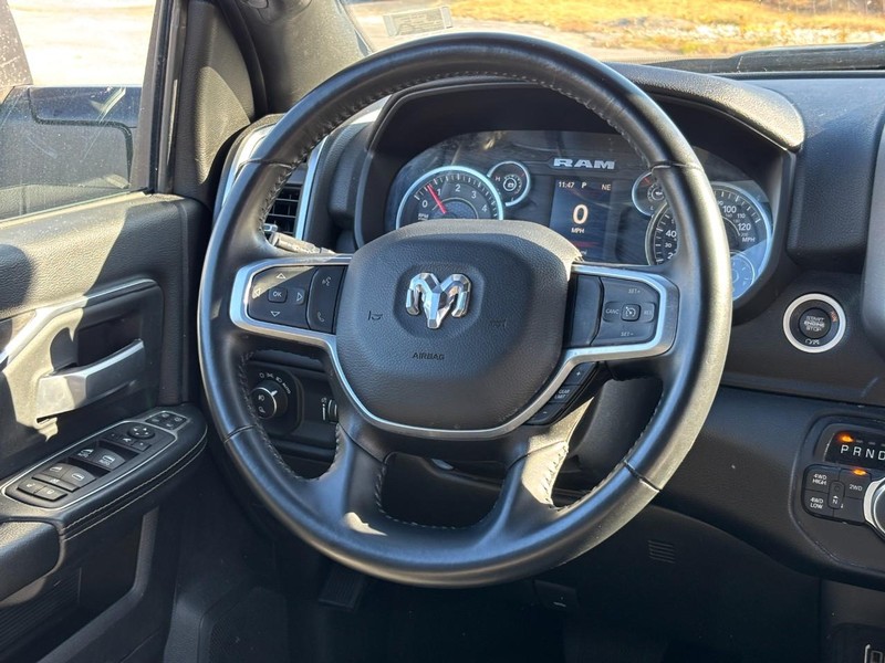 Ram 2500 Vehicle Full-screen Gallery Image 12