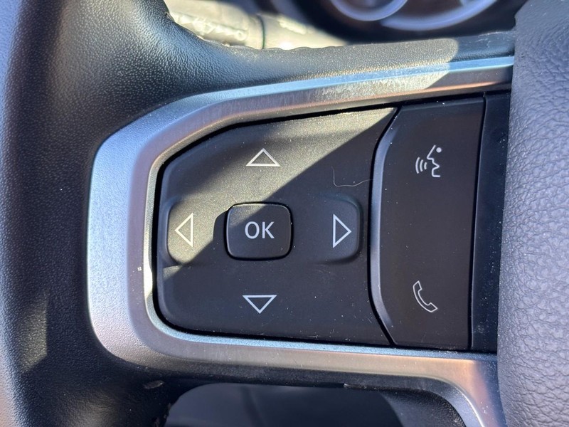 Ram 2500 Vehicle Full-screen Gallery Image 18