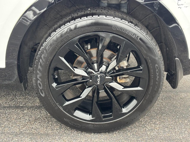 Kia Sorento Vehicle Full-screen Gallery Image 06