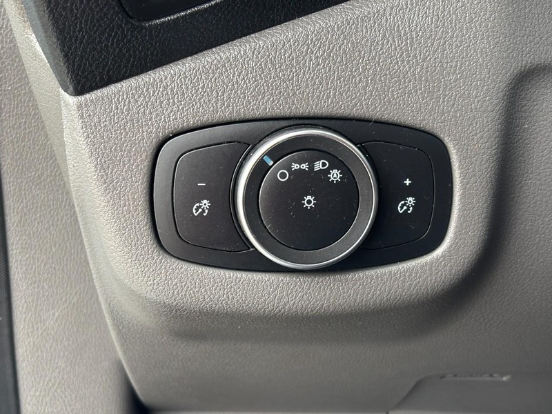 Ford Transit Connect Van Vehicle Full-screen Gallery Image 11