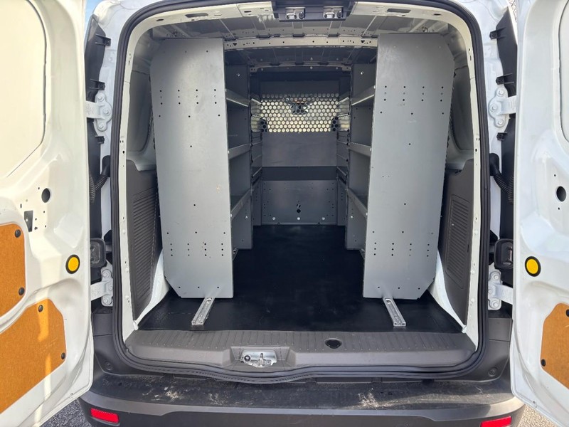 Ford Transit Connect Van Vehicle Full-screen Gallery Image 04