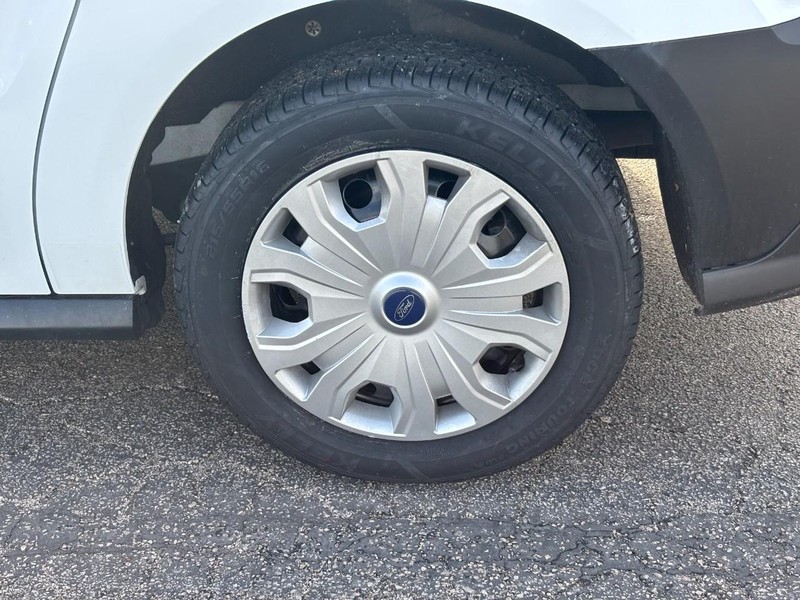 Ford Transit Connect Van Vehicle Full-screen Gallery Image 07