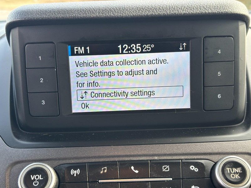 Ford Transit Connect Van Vehicle Full-screen Gallery Image 15