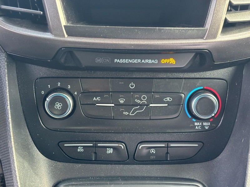 Ford Transit Connect Van Vehicle Full-screen Gallery Image 17