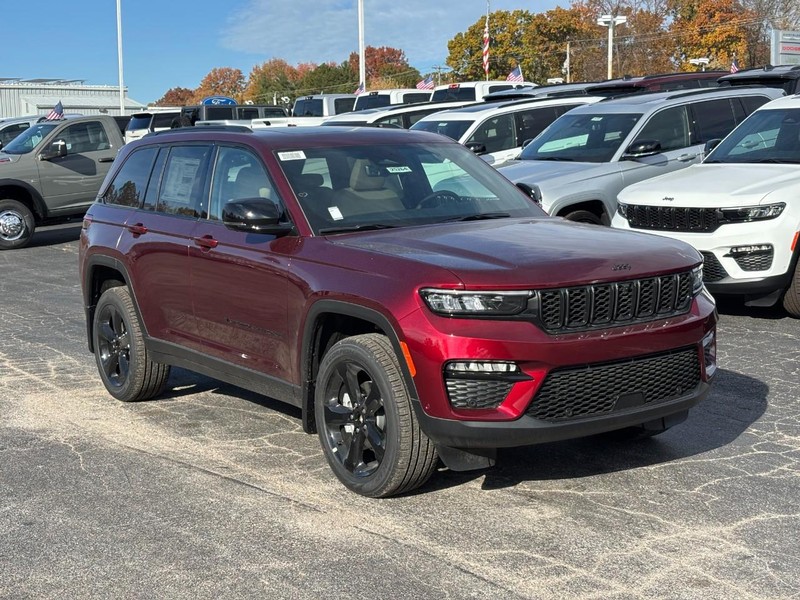 Jeep Grand Cherokee Vehicle Full-screen Gallery Image 02