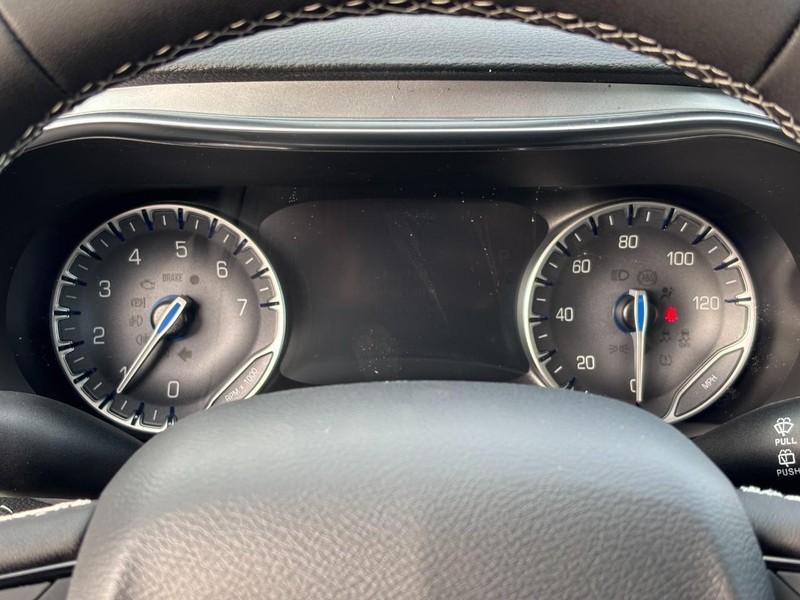 Chrysler Pacifica Vehicle Full-screen Gallery Image 15