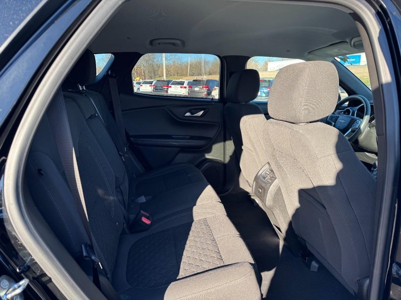 Chevrolet Blazer Vehicle Full-screen Gallery Image 10