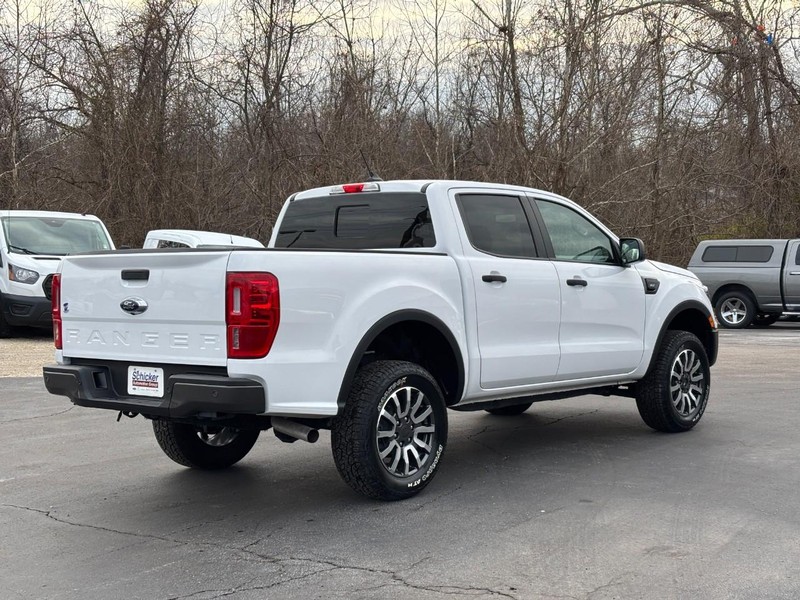 Ford Ranger Vehicle Full-screen Gallery Image 03