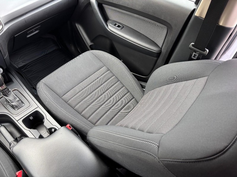 Ford Ranger Vehicle Full-screen Gallery Image 15