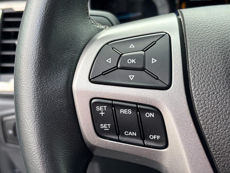 Ford Ranger Vehicle Full-screen Gallery Image 17