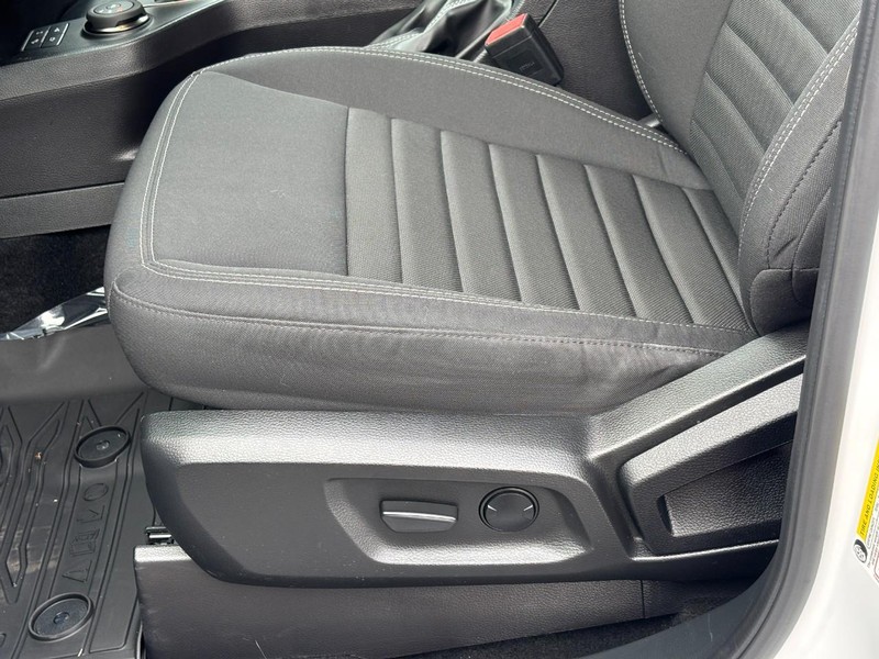 Ford Ranger Vehicle Full-screen Gallery Image 25