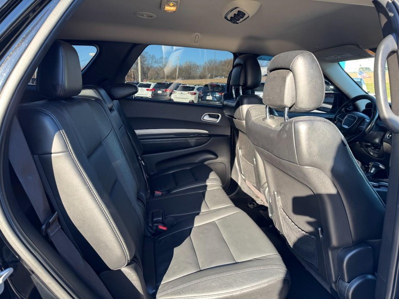 Dodge Durango Vehicle Full-screen Gallery Image 11