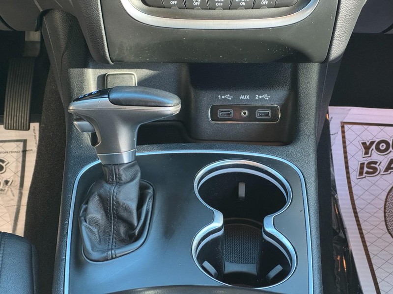 Dodge Durango Vehicle Full-screen Gallery Image 15