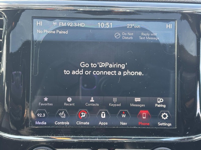 Jeep Grand Cherokee Vehicle Full-screen Gallery Image 13