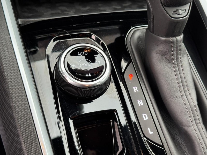 Chevrolet Colorado Vehicle Full-screen Gallery Image 22