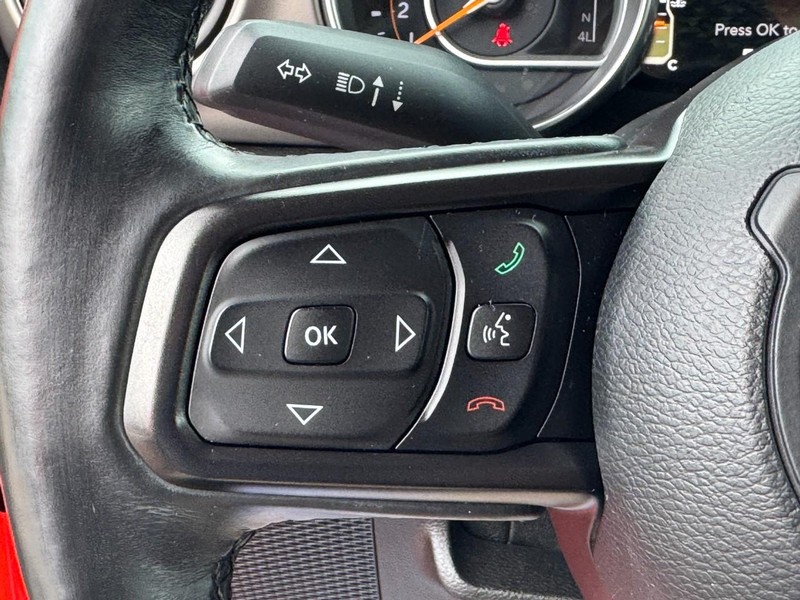 Jeep Wrangler Unlimited Vehicle Full-screen Gallery Image 20