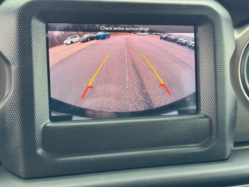 Jeep Wrangler Unlimited Vehicle Full-screen Gallery Image 25