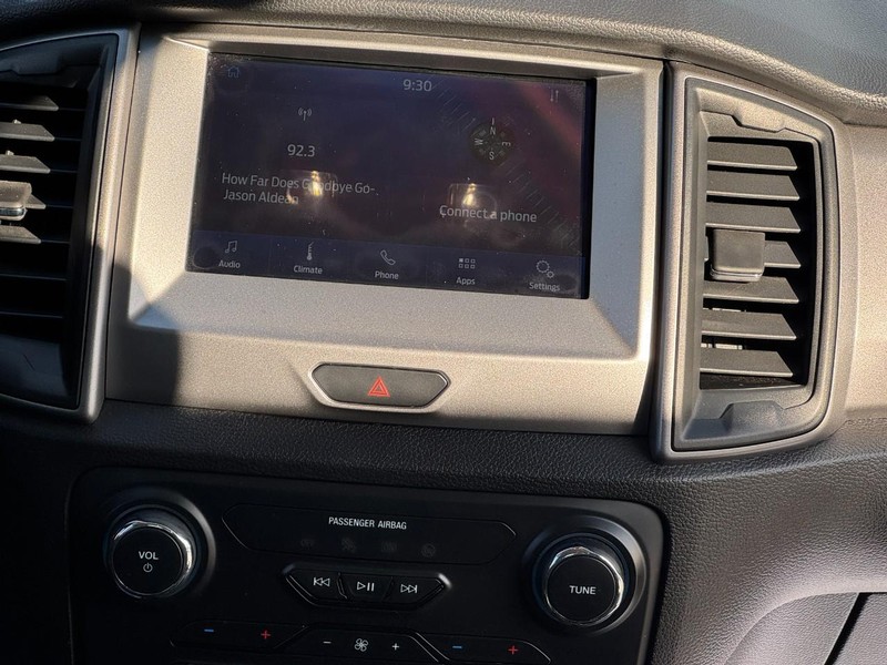 Ford Ranger Vehicle Full-screen Gallery Image 13