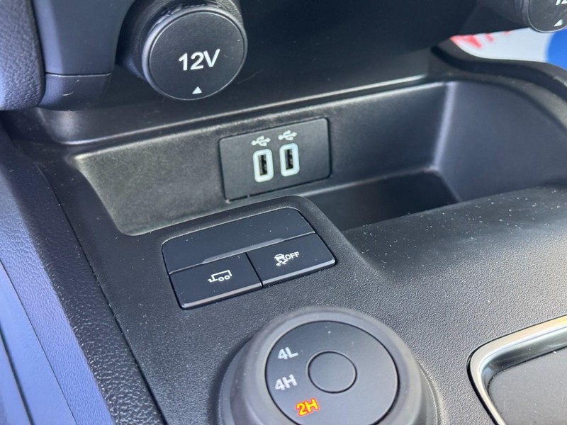 Ford Ranger Vehicle Full-screen Gallery Image 21