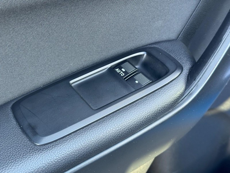 Ford Ranger Vehicle Full-screen Gallery Image 23