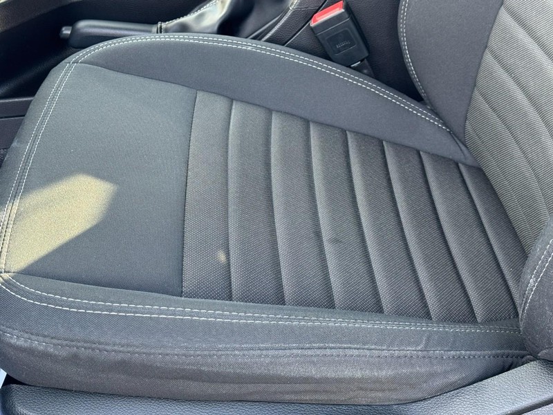 Ford Ranger Vehicle Full-screen Gallery Image 24