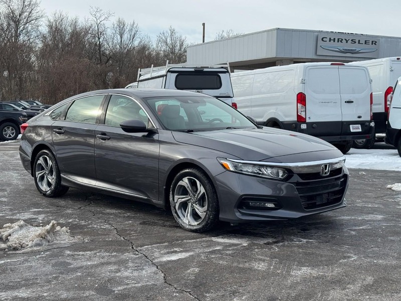 Honda Accord Sedan Vehicle Full-screen Gallery Image 02