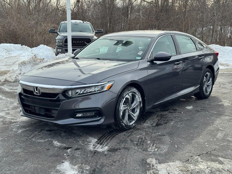 Honda Accord Sedan Vehicle Full-screen Gallery Image 08