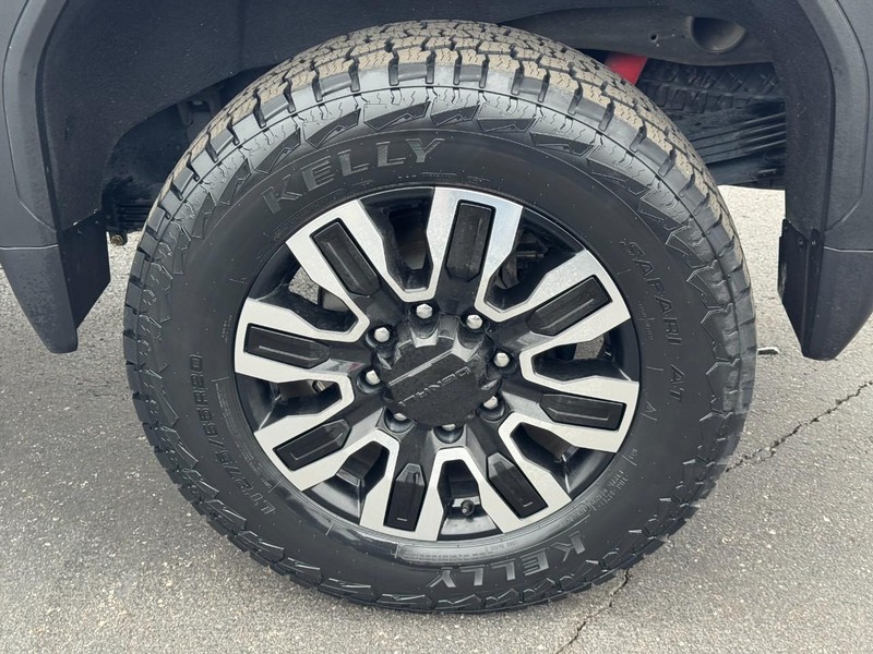 GMC Sierra 2500HD Vehicle Full-screen Gallery Image 07