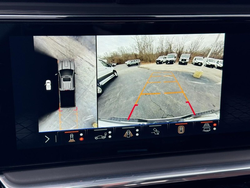 GMC Sierra 2500HD Vehicle Full-screen Gallery Image 23