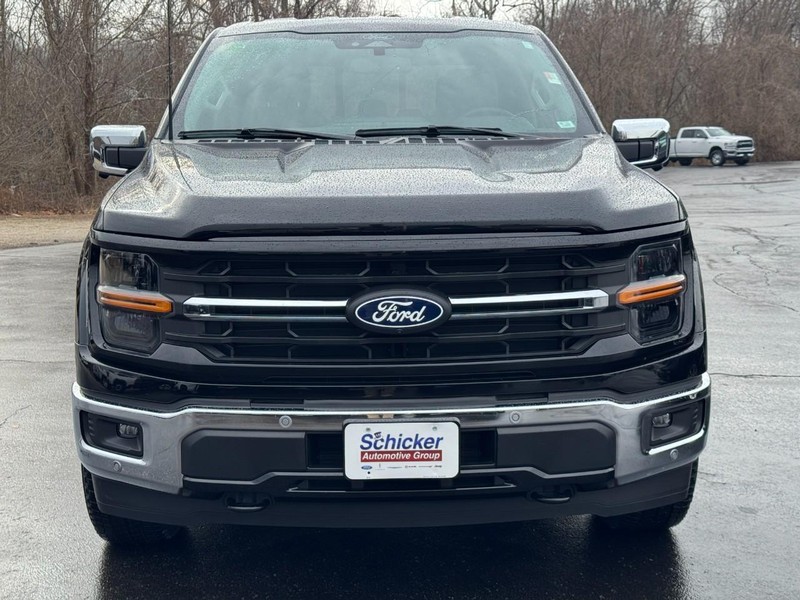 Ford F-150 Vehicle Full-screen Gallery Image 09