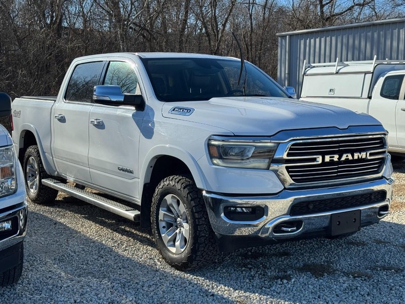 Ram 1500 Vehicle Full-screen Gallery Image 02