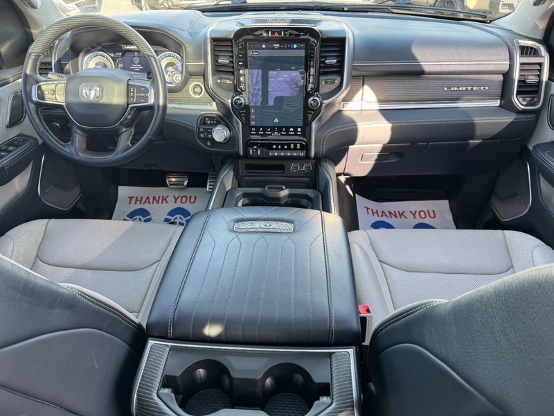 Ram 1500 Vehicle Full-screen Gallery Image 11