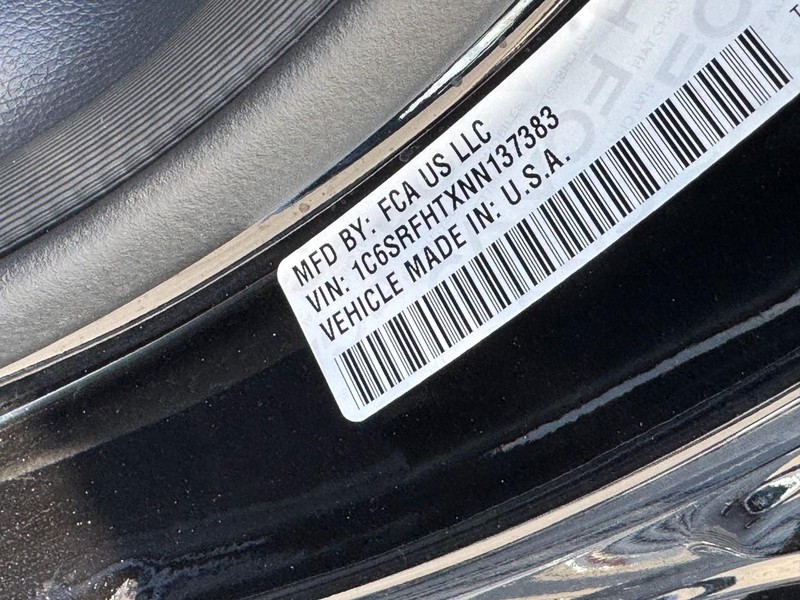 Ram 1500 Vehicle Full-screen Gallery Image 28