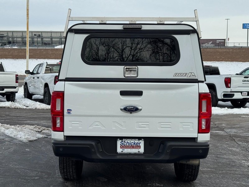 Ford Ranger Vehicle Full-screen Gallery Image 04