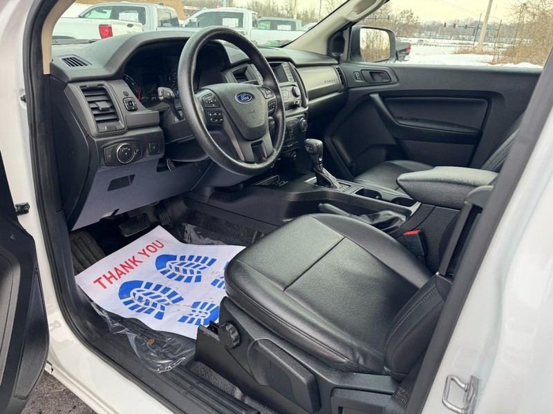 Ford Ranger Vehicle Full-screen Gallery Image 11