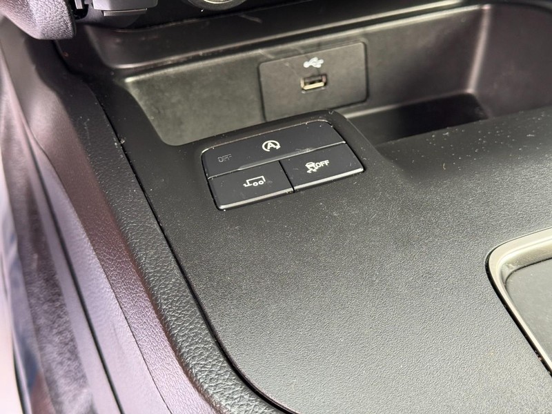 Ford Ranger Vehicle Full-screen Gallery Image 18