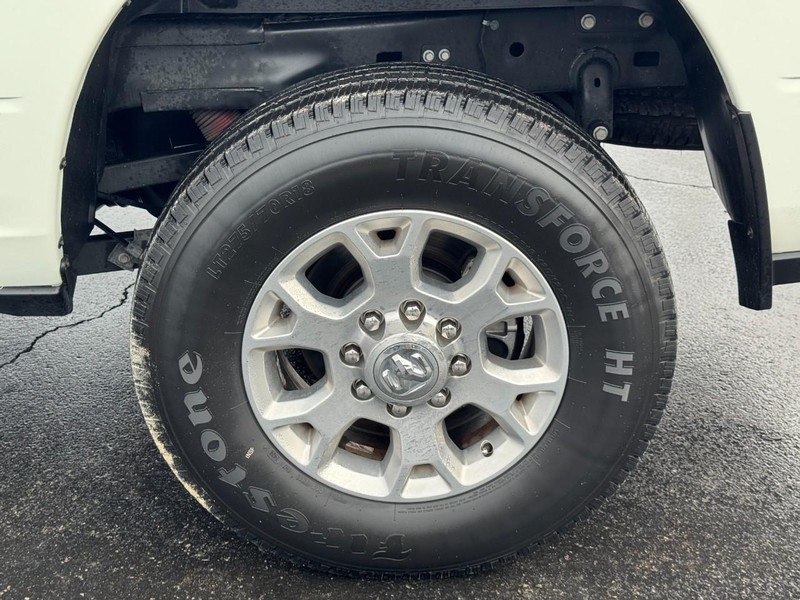 Ram 2500 Vehicle Full-screen Gallery Image 07