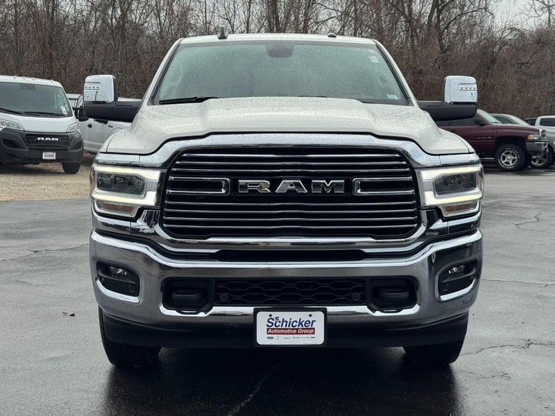 Ram 2500 Vehicle Full-screen Gallery Image 09