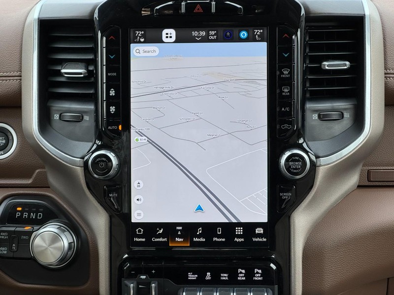 Ram 2500 Vehicle Full-screen Gallery Image 13