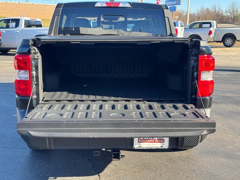 Ford Maverick Vehicle Full-screen Gallery Image 04