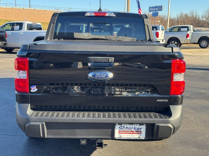 Ford Maverick Vehicle Full-screen Gallery Image 05